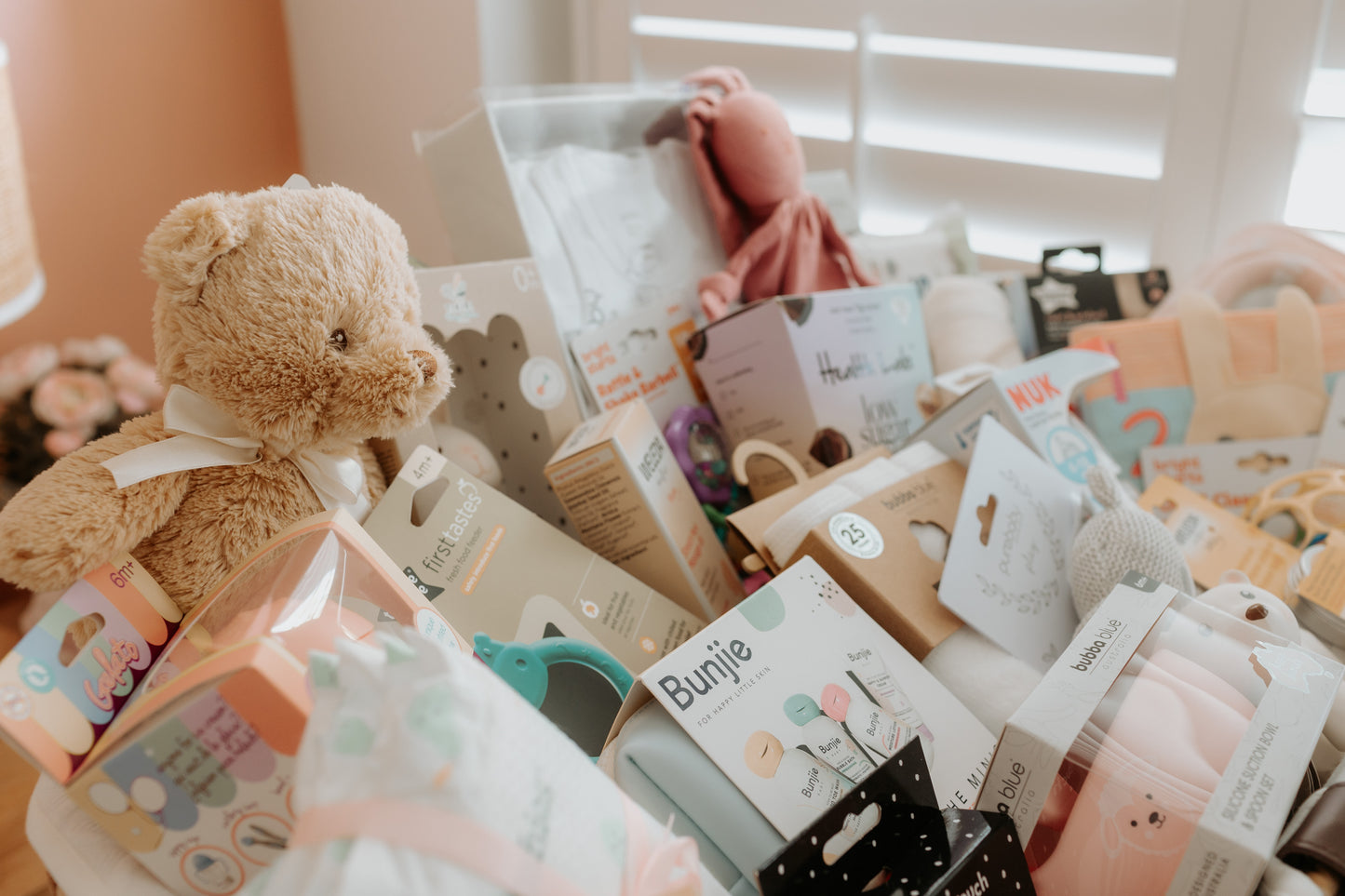 Moses Baby Basket & Stand Deluxe Hamper